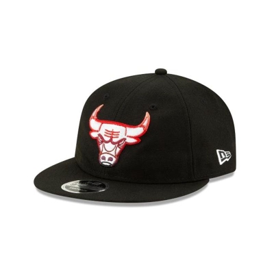 Sapca New Era Chicago Bulls NBA Gradient Retro Crown 9FIFTY Strapback - Negrii